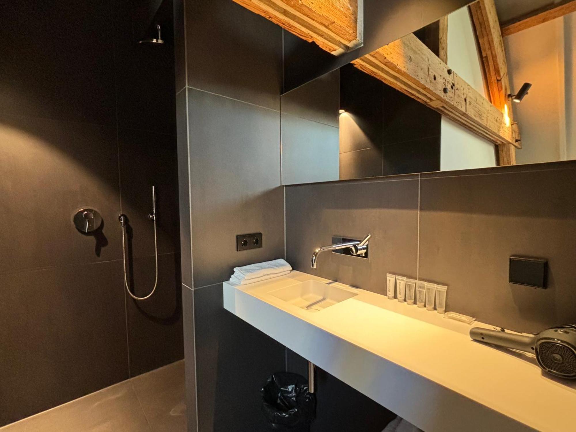 Kazerne Hotel - Member Of Design Hotels Eindhoven Luaran gambar