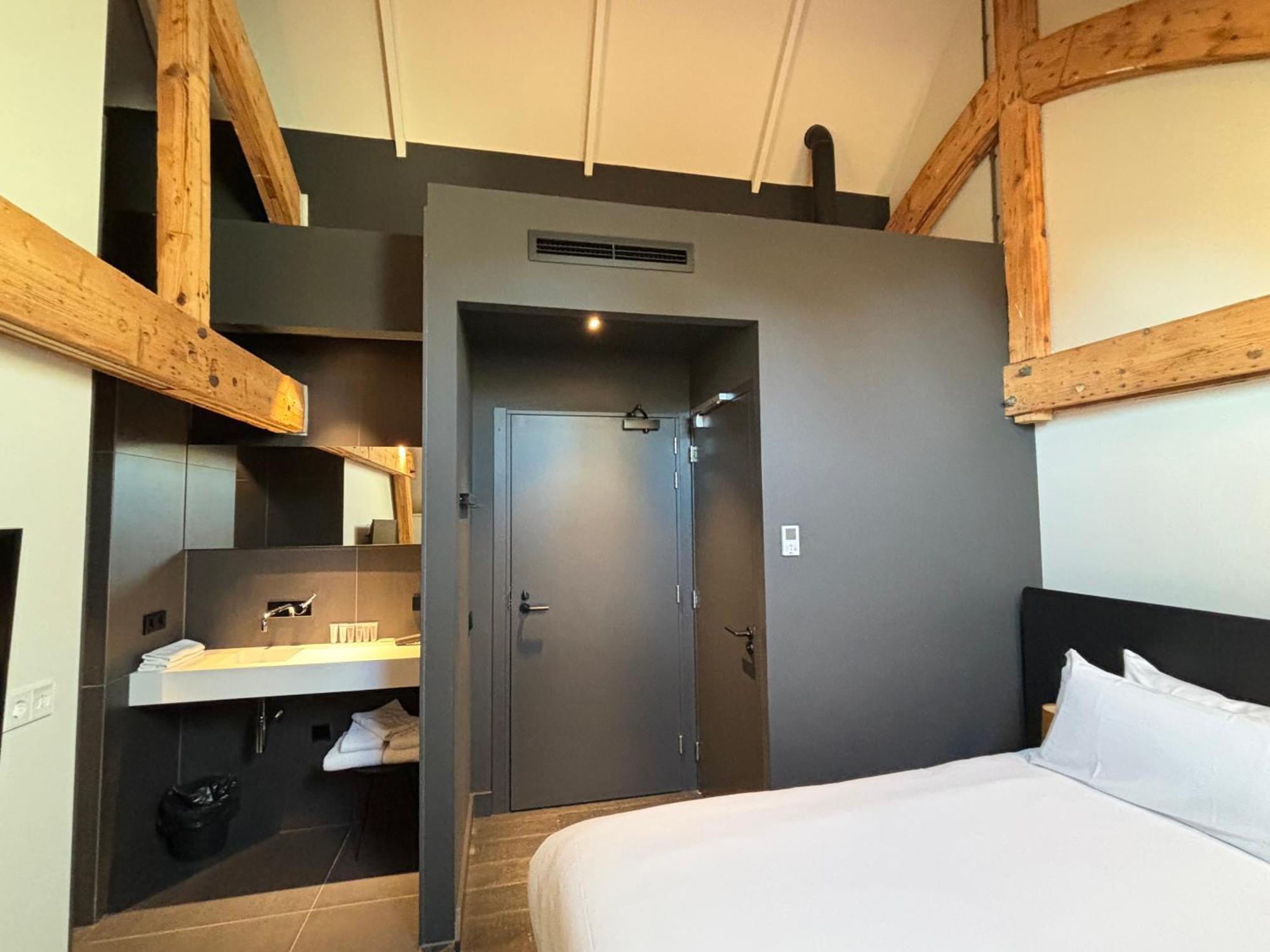 Kazerne Hotel - Member Of Design Hotels Eindhoven Luaran gambar